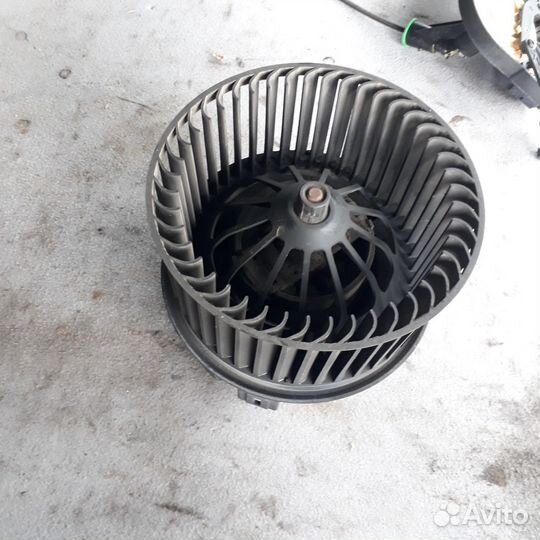 Моторчик печки(отопителя) Форд Фокус 2