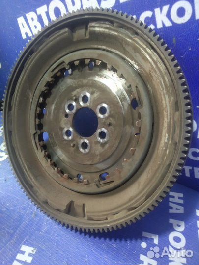 Маховик Volkswagen Jetta 6 седан CAX 2012