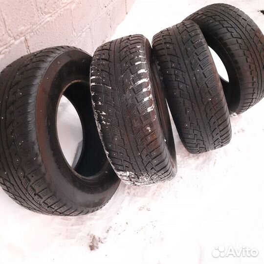 Kumho Winter Portran KC12 265/65 R17 103T