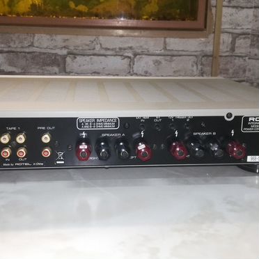 Усилитель Rotel RA 02