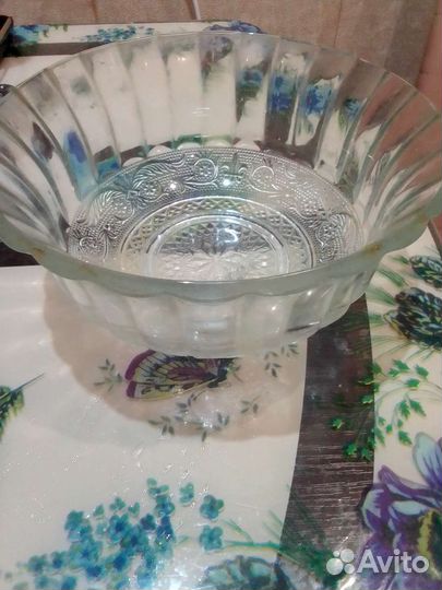 Ваза для фруктов, посуда и многое другое