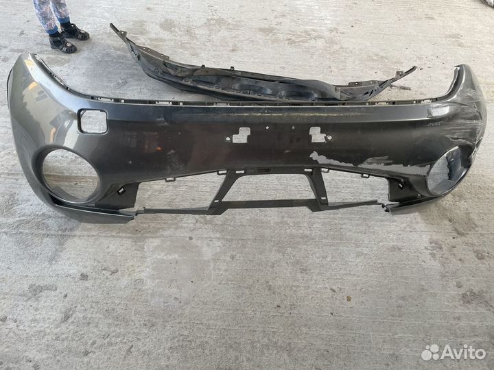 Бампер передний Ниссан Жук