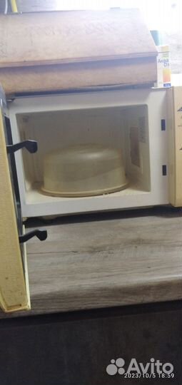 Микроволновая печь