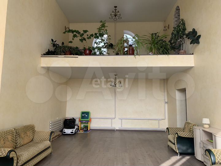 Дом 350 м² на участке 5,9 сот.