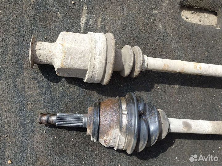 Привод левый Рено Логан 1.4