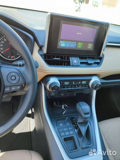 Toyota RAV4, 2022
