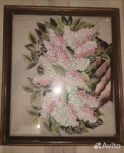 Картина вышитая гладью