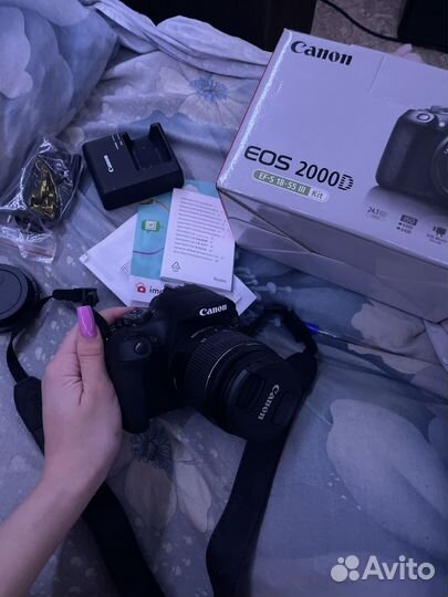 Фотоаппарат Canon eos 2000d