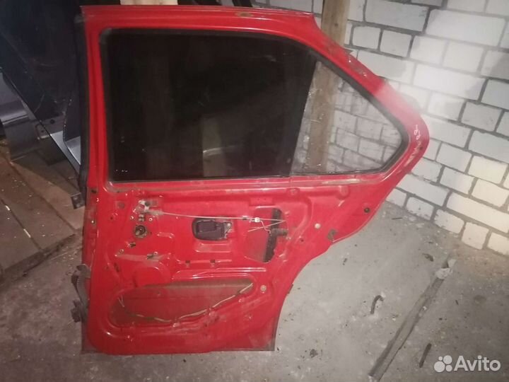 Дверь задняя правая BMW b3 e36