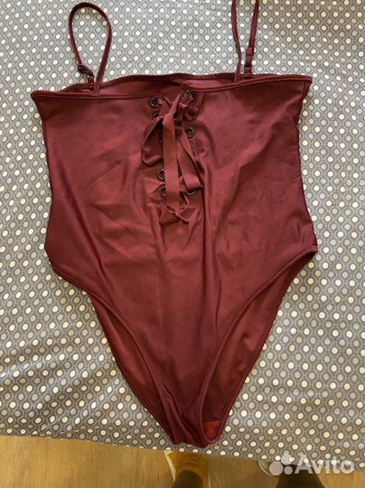 Купальник слитный новый