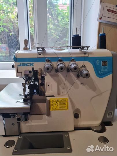 Промышленная швейная машинка jack