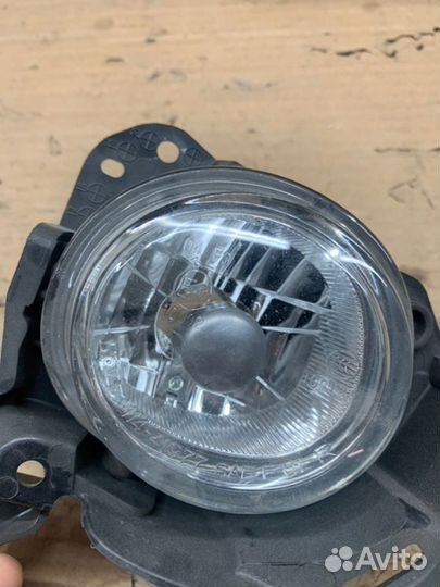 Противотуманная фара (птф) правая правая Mazda