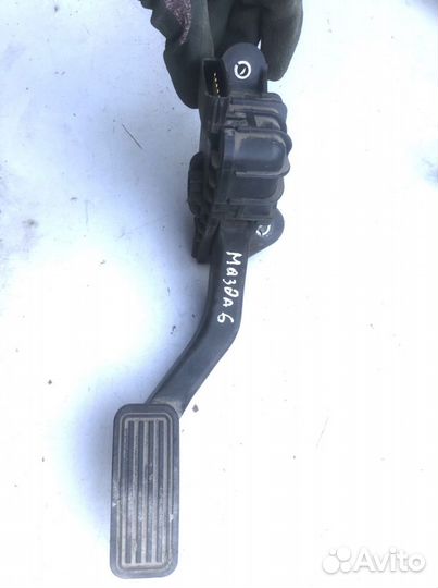 Педаль газа Mazda 6GG