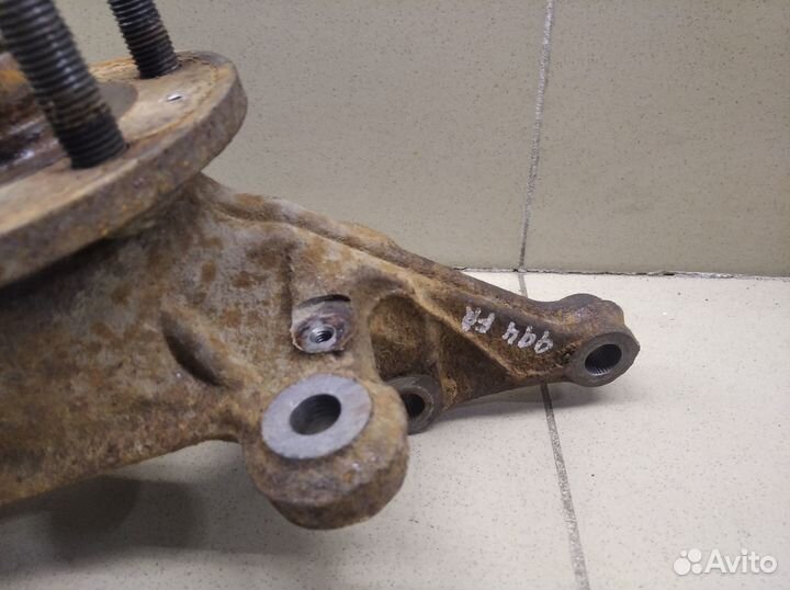 Кулак поворотный передний правый Aveo (T300) 2011