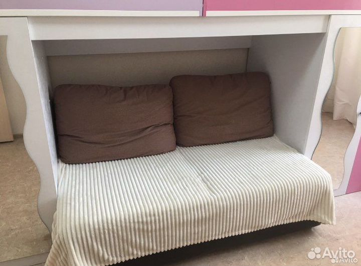 Детская кровать чердак со шкафом