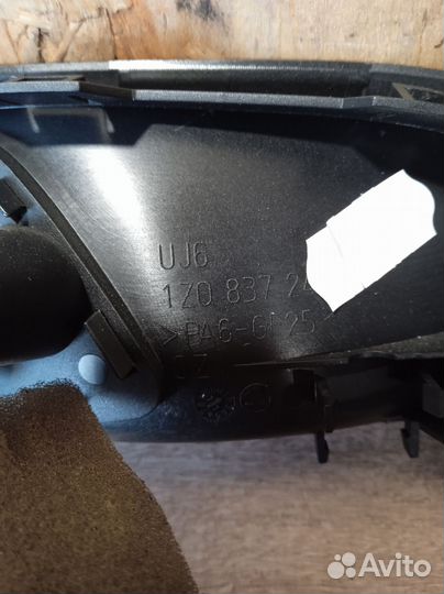 Ручка двери внутренняя Skoda Octavia A5