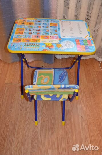 Набор детской мебели (стол + стул)