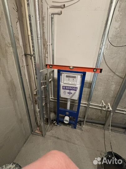 Слесарь сантехник