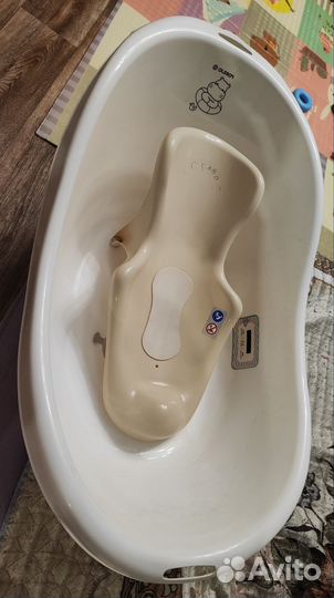 Ванночка для купания с горкой