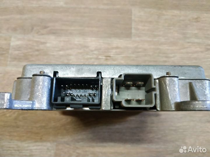 Блок электронный Jaguar S-Type (1999-2008)