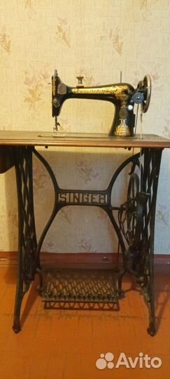 Швейная машина Singer