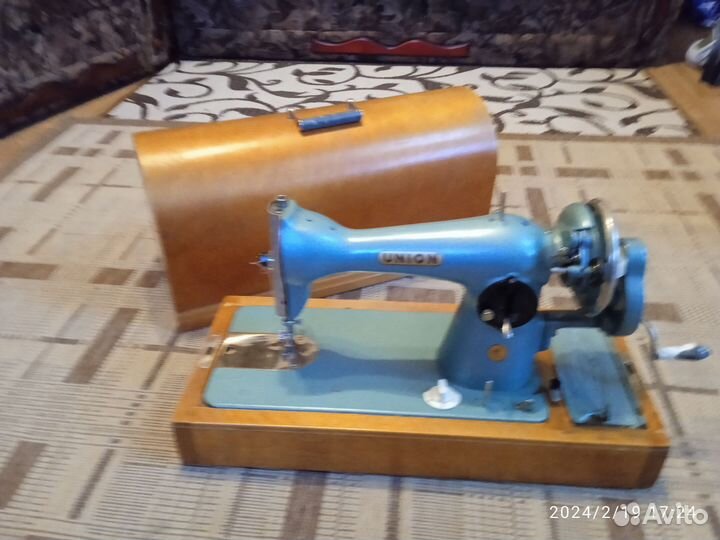 Швейная машина ручная