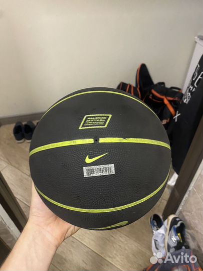 Баскетбольный мяч