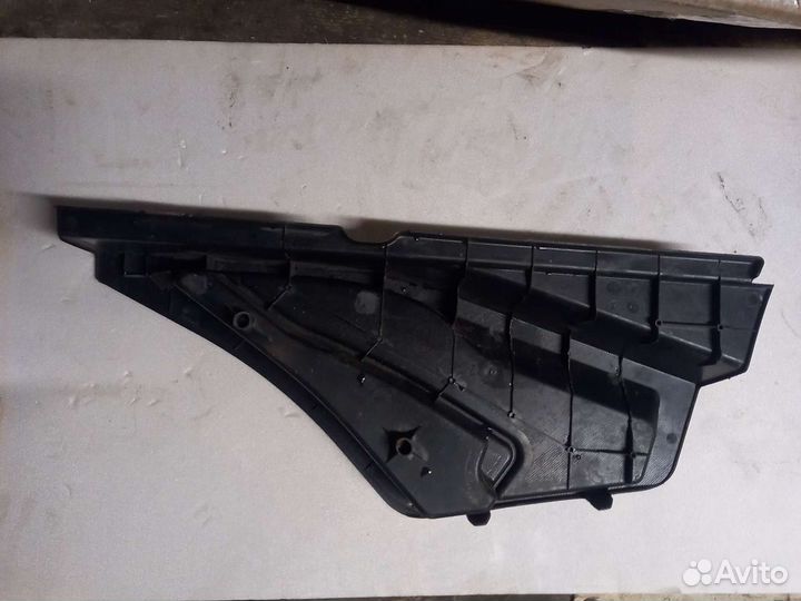 Тойота Королла Е150 ящик для инструментов