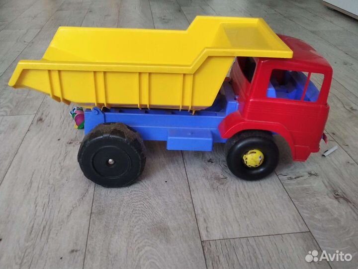 Большой грузовик игрушка