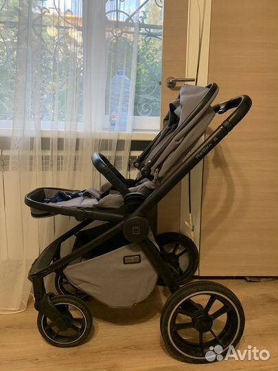 Коляска 2 в 1 Moon Resea s 2020