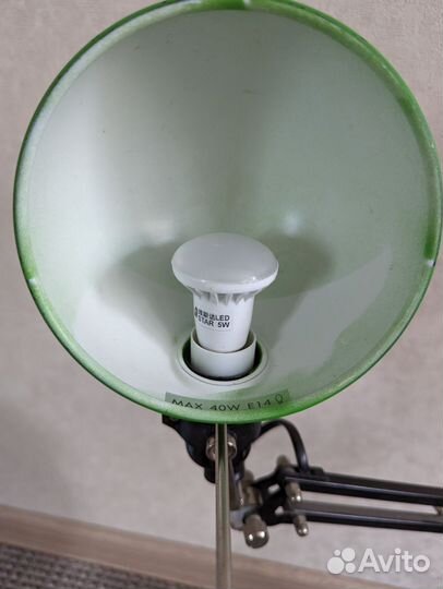 Лампа настольная