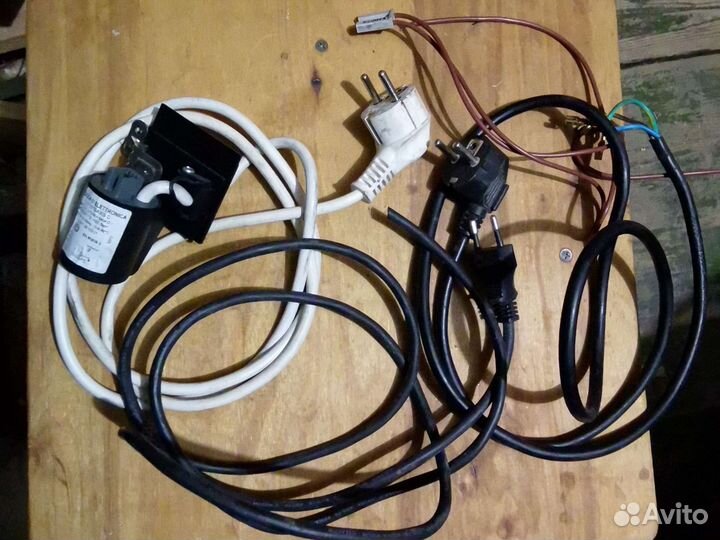 Провод с вилкой,кабель пк