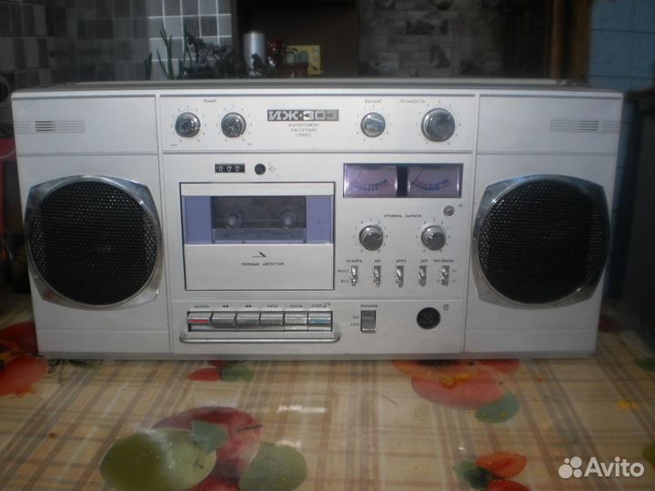 Кассетный магнитофон