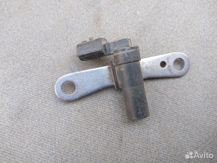 Датчик положения коленвала для Renault Logan