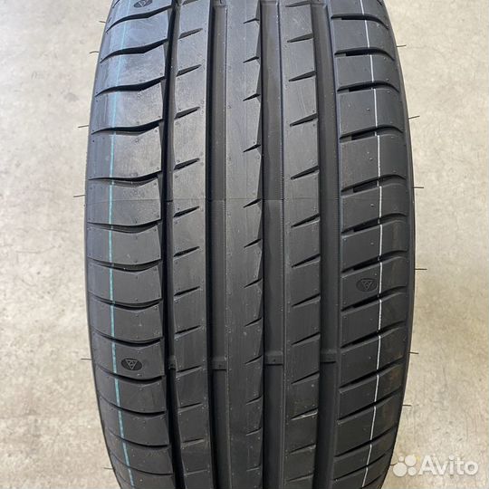Triangle EffeXSport TH202 245/40 R20