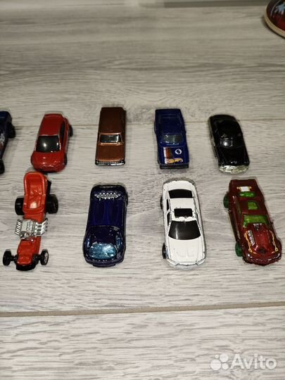 Hot wheels машинки