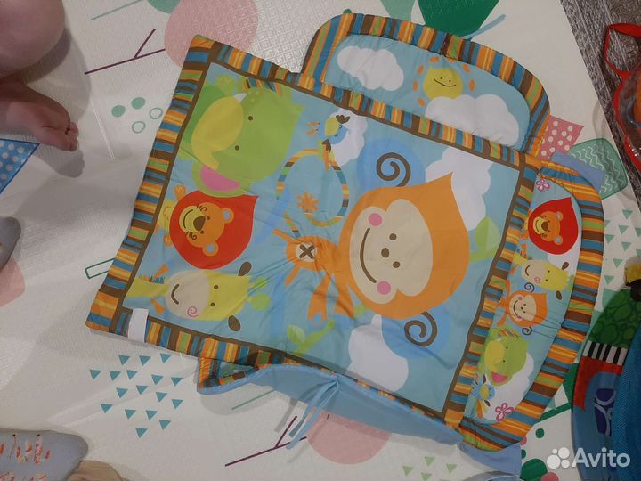 Детский игровой коврик с дугами