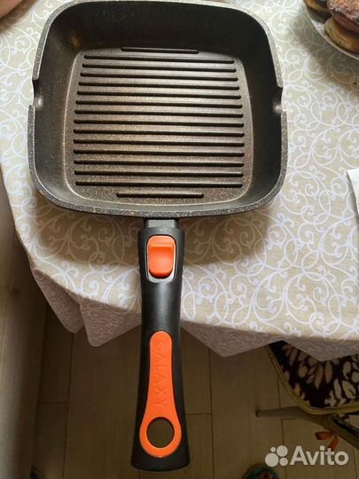 Чугунная сковорода гриль