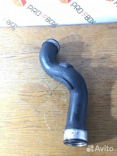 Патрубок интеркулера Mercedes C-Class W203 OM646