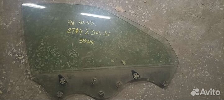 Стекло двери правое переднее Митсубиси диамант