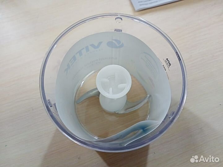 Погружной блендер vitek VT-3407, белый