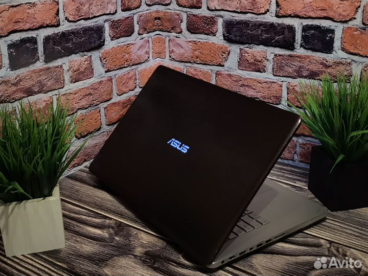 Игровой ноутбук Asus 17.3/Full HD/i7/4 ядра