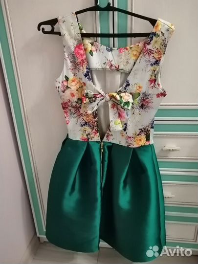Платье праздничное