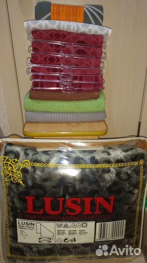 Новые полотенца, пледы, наволочки и др