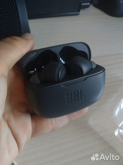 Беспроводные наушники jbl Wave 200TWS