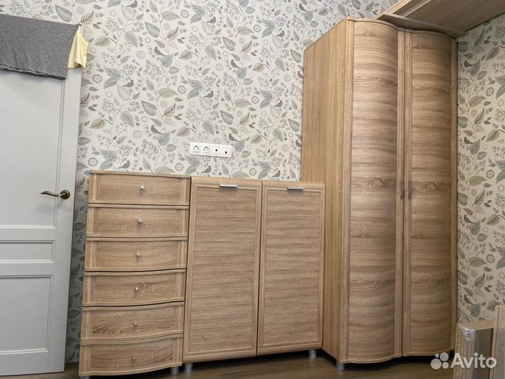 Мебель в прихожую бу