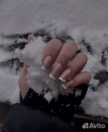Услуги маникюра