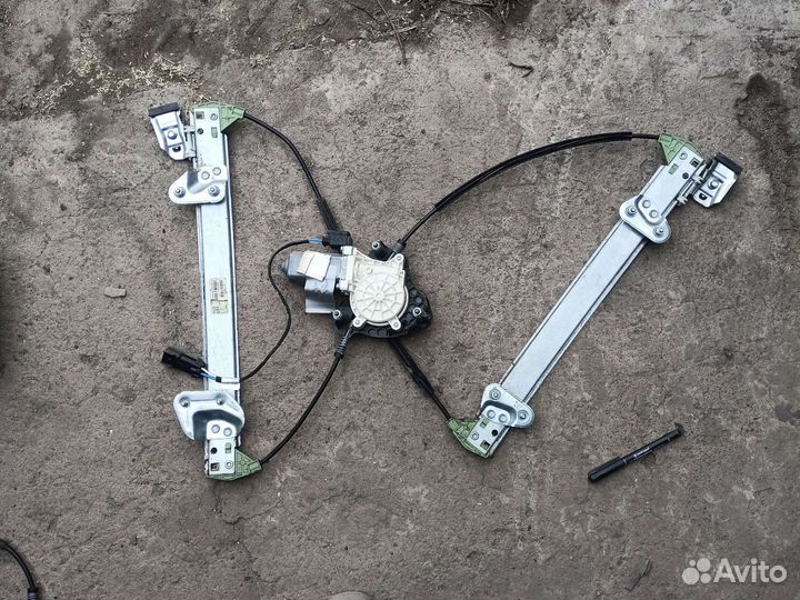 Стеклоподъемники передних дверей Лада Калина 2
