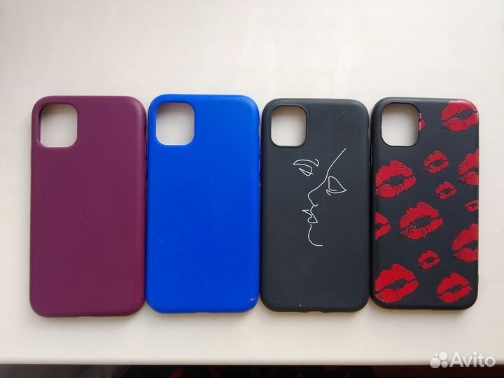 Чехлы на телефон iPhone 11