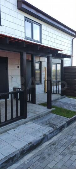 4-к. квартира, 85 м², 2/2 эт.